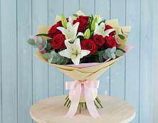 Букет цветов из:  Лилии и Розы #REPLACE_PRED# Варгаши