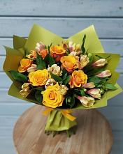 Букет цветов из:  Альстромерии и Розы #REPLACE_PRED# Варгаши
