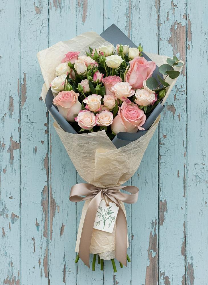 Букет цветов из: Розы в Варгаши