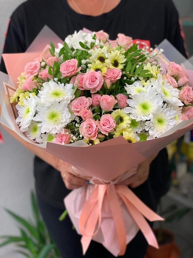 Букет цветов из: Розы и Хризантемы в Варгаши