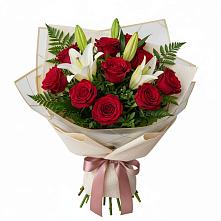 Букет цветов из:  Лилии и Розы в Варгаши