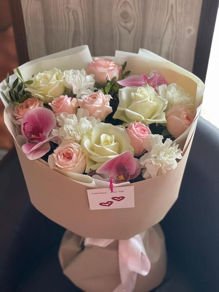 Букет цветов из: Орхидеи, Розы и Гвоздики в Варгаши