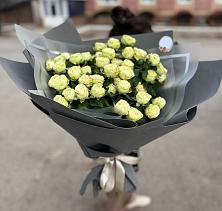 Букет Белые кустовые розы Солинеро в Варгаши