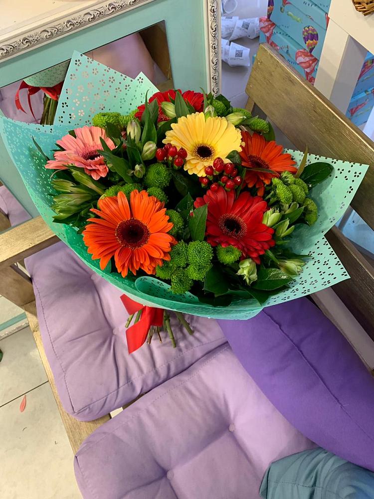 Букет цветов из: Герберы, Хризантемы и Альстромерии в Варгаши