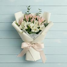 Букет цветов из:  Альстромерии #REPLACE_PRED# Варгаши