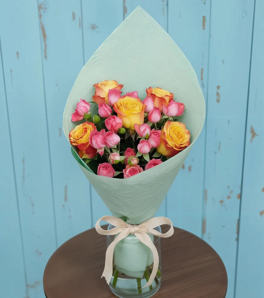 Букет цветов из: Розы в Варгаши