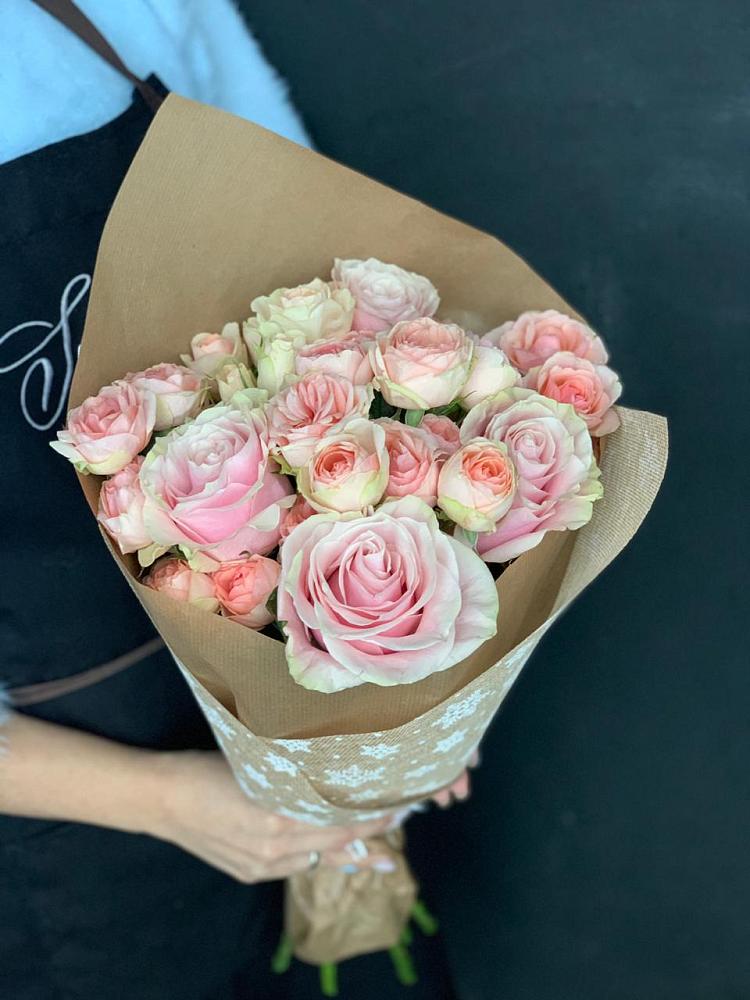 Букет цветов из: Хризантемы и Розы в Варгаши