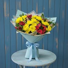 Букет цветов из:  Альстромерии и Хризантемы в Варгаши