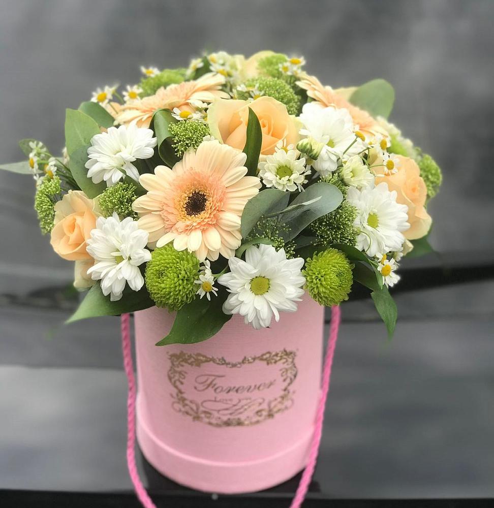 Цветочная композиция из Розы, Герберы и Хризантемы в шляпной коробке в Варгаши