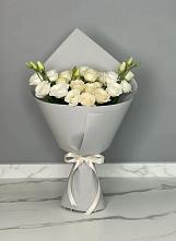 Букет цветов из:  Розы и Лизиантусы в Варгаши